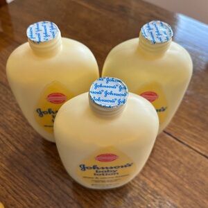 NEW Johnson's Baby Lotion with Shea & Cocoa Butter - Yellow